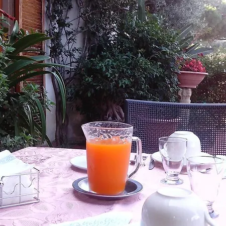 La Fusarella Santoro Kır Evi *