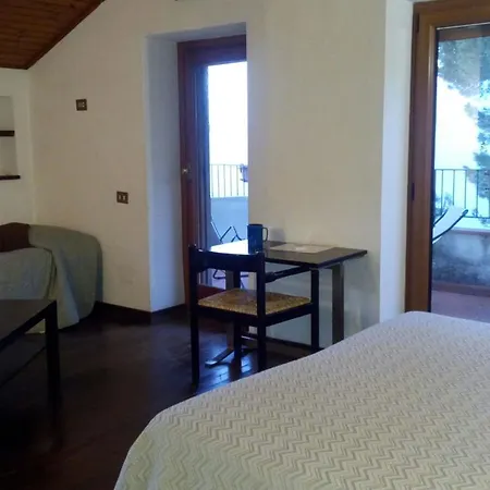 La Fusarella Santoro Kır Evi *